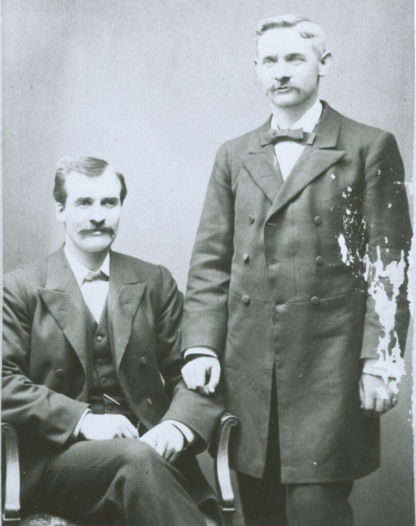 1895 Anson Bowen & Willard in England